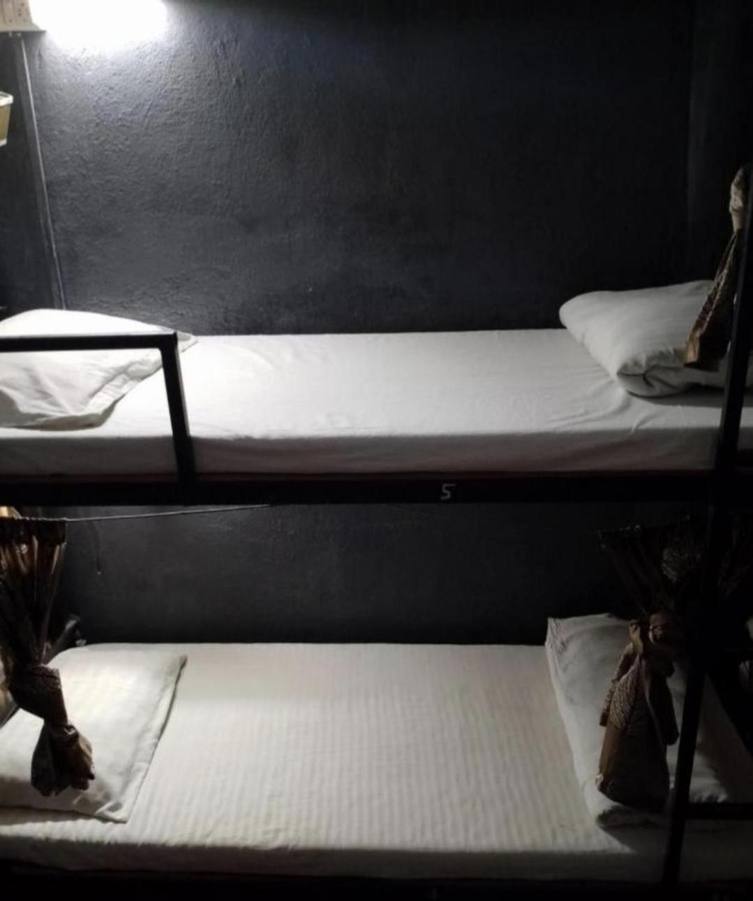 Bapuji Dormitory Hostel Bombay Esterno foto