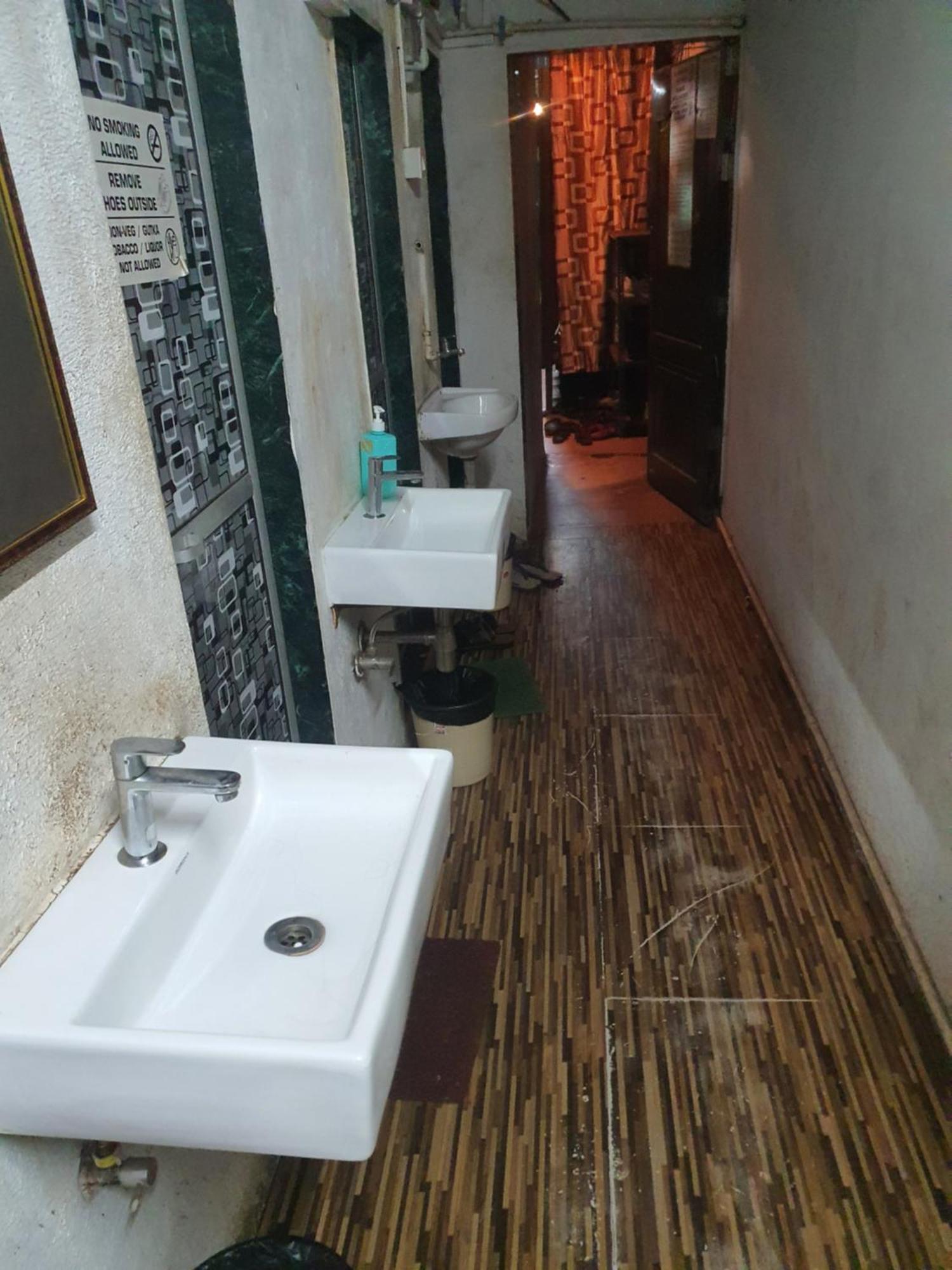 Bapuji Dormitory Hostel Bombay Esterno foto