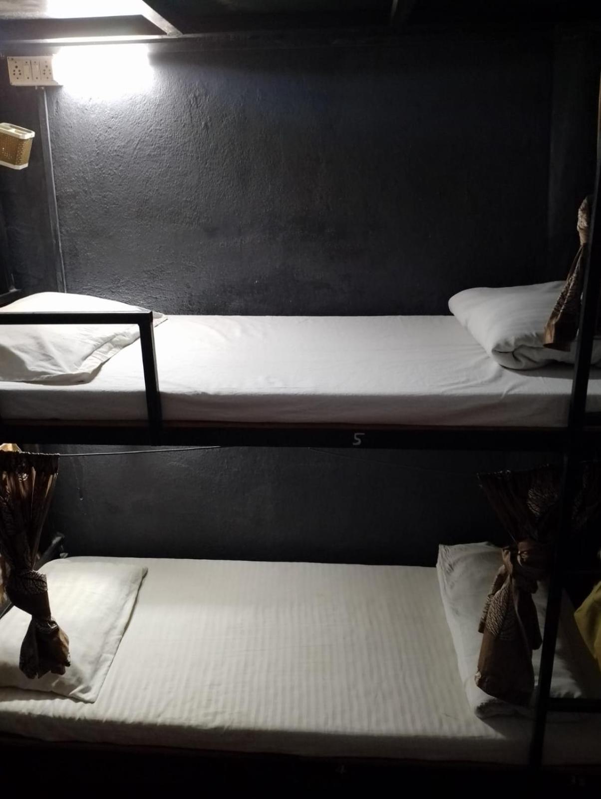 Bapuji Dormitory Hostel Bombay Esterno foto